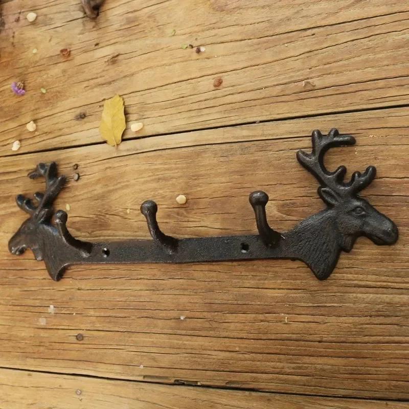 Letter Shape Hooks Metal Cast Iron Classical Retro Garden Courtyard Wall Decorate Clothes Hat Wall Mounted Rusty Colored Hook
