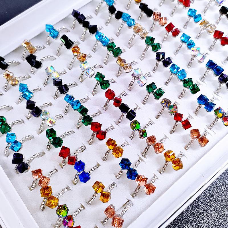 10 pezzi nuova moda quadrato tridimensionale cristallo vetro mano gioielli anello diamante indice anello
