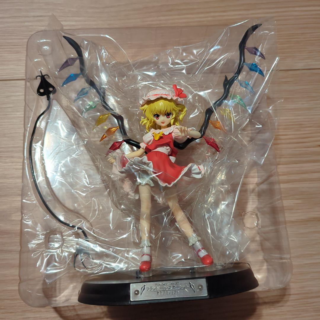 

[USED] Flandre Scarlet figure