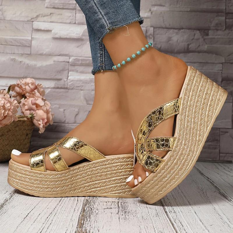 Fashion Gold Silver Snake Pattern Wedge Sandals Women Fashion Summer Chunky Platform Slippers Woman Lightweight Thick Sole Beach Slides