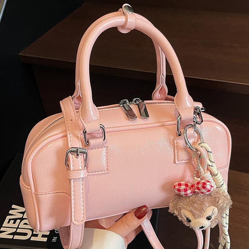 Korean Niche Design Portable Boston Bag Women'S New Fashion Pillow Bag Ins Super Fire Messenger Bag