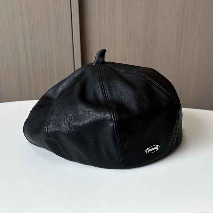 PU octagonal hat women's autumn and winter new beret designer niche retro solid color leather bud hat