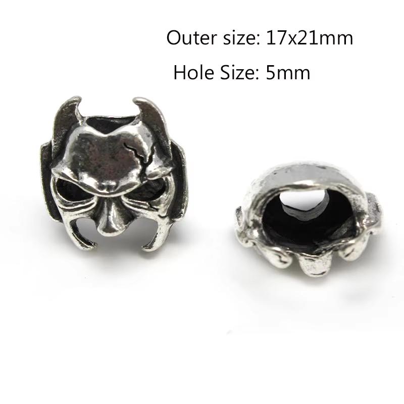 2 Stück Totenkopf Krieger Helm Abstandshalter Perlen Anhänger Haarzopf Dreadlock Bartperlen Paracord Seil Messerperlen für Armband DIY Schmuck