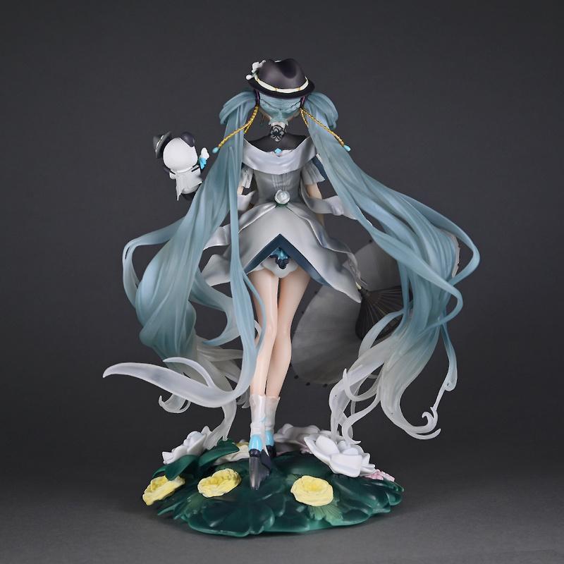 Cute Anime Figure Snow Princess Long Hair Wishing Panda Hatsune Miku 2D Model Desktop Toy Decoration Ornament Collection Gifts