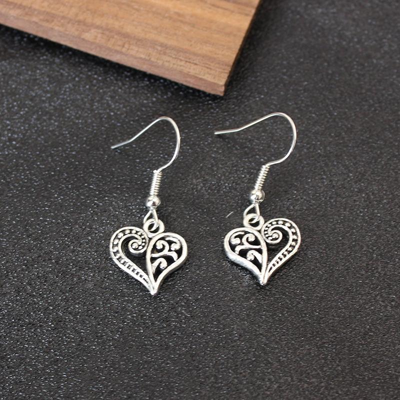 

Hollow Carving Peach Heart Dangle Earring for Women Lovely Simple Punk Retro Copper Color Ear Zircon Wholesale Christmas Gift