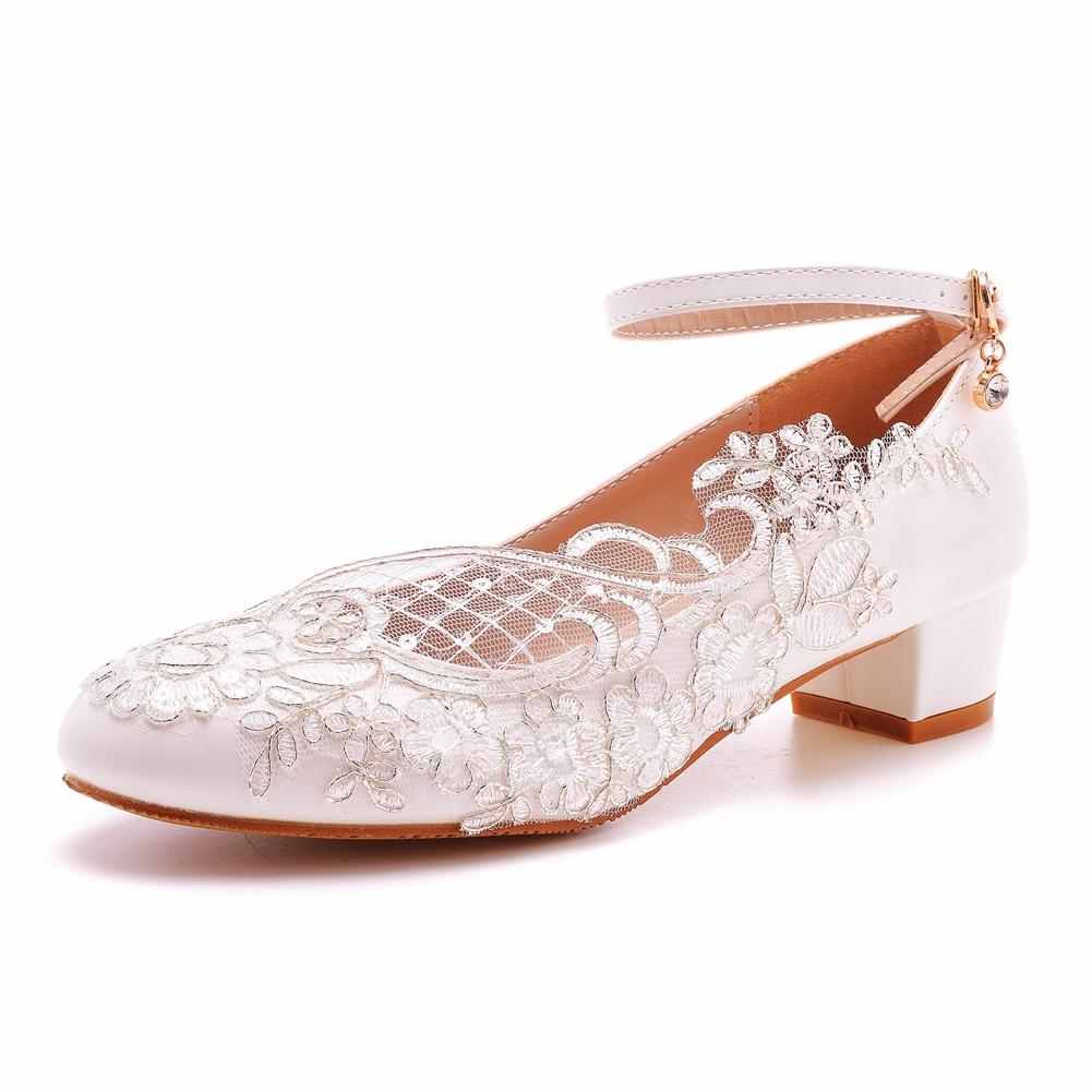 

Crystal Queen Fashion 3CM Low Heels Ankle Strap Ladies Party Dance Wedding Shoes White Lace Women Pumps 43 білий