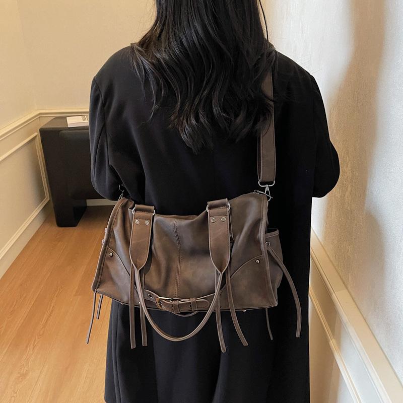 Large Capacity Tote Bag, Fashionable and Versatile Handbag, Simple Commuting Shoulder Crossbody Bag