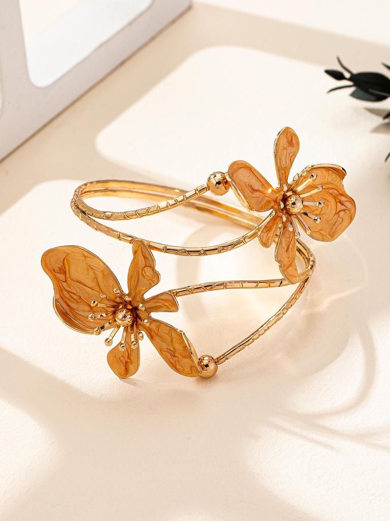 Elegant And Simple Design, Fresh And Sweet, Gold Enamel Glaze Craft, Flower Opening Bracelet