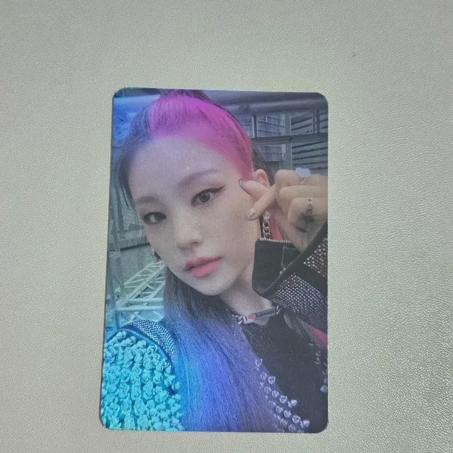 ITZY Crazy In Love Yeji Aladin Photocard