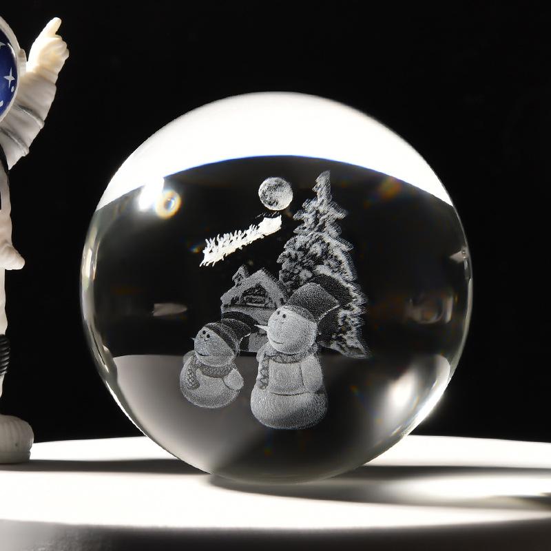 

3D Laser Engraved Astronaut Starry Sky Crystal Ball Birthday Gift Ornament 6cm Crystal Ball