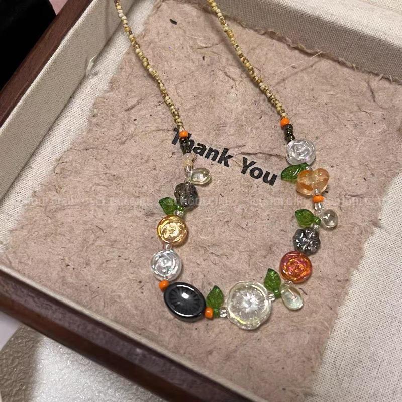 New Fresh Plant Beaded Necklace Niche Versatile Light Luxury Choker Fashion Flower Chain