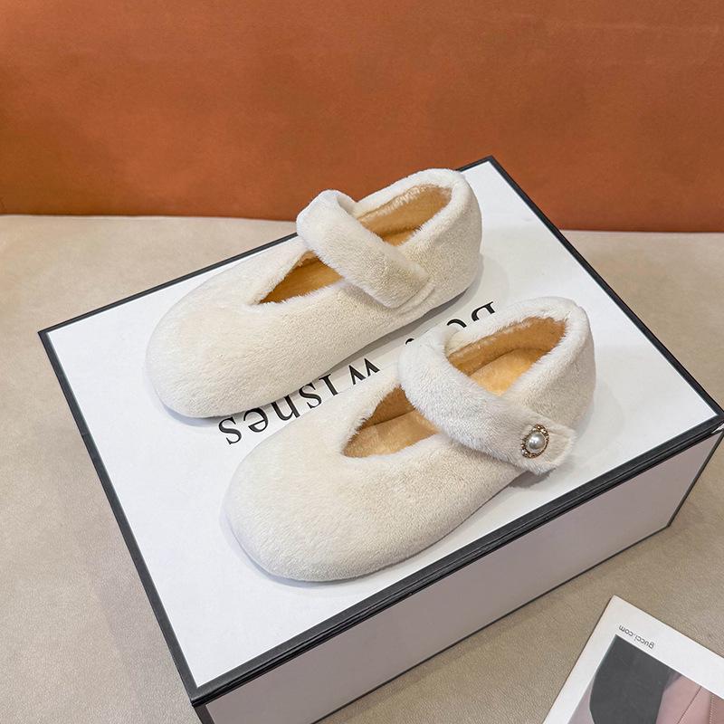 2025 Winter Girls' Furry Shoes: V-Neck Cotton Clogs with Fleece Lining, Soft Sole Moccasins, Warm Korean Style for Outdoor Wear