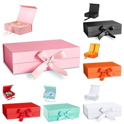 Strong Cardboard Folding Gift  Box With Magnetic Buckle Ribbon Exquisite Solid Color Clamshell