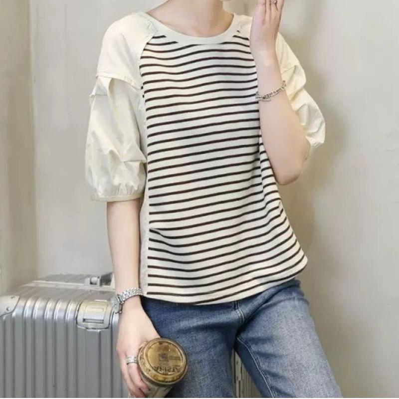Striped Stitching Fake Two-piece Short-sleeved Shirt for Women Summer New Round Neck Top