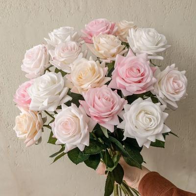15 Pièces Hydratantes Rose Véritable Toucher Fleurs Artificielles Décoration de Mariage Fausse Fleurs Rose Bouquet de Mariée Fête d'Anniversaire Décoration de Maison