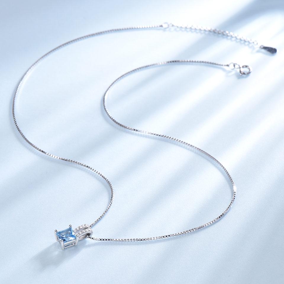 Umcho Zielona zawieszka ślubna ze szmaragdem w szlifie Princess