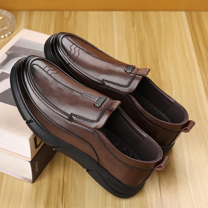 Neue Vier Jahreszeiten Lederschuhe Herren Herbst 2024 Britischer Stil Slipper Lässige Lederschuhe Modische Loafer Größe 38-44