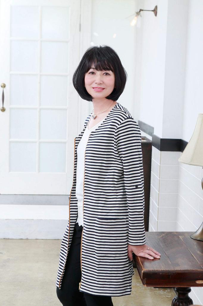 Priscilla Hat Wig, Bob, BO-02, Heat-Resistant, TCK, Chocolate Black