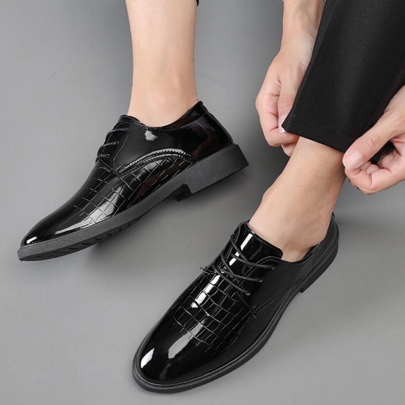 Classic Men's Leather Shoes Black Men's Dress Shoes High Quality Comfortable Business Shoes Lacquer Leather Outdoor Wedding Shoe