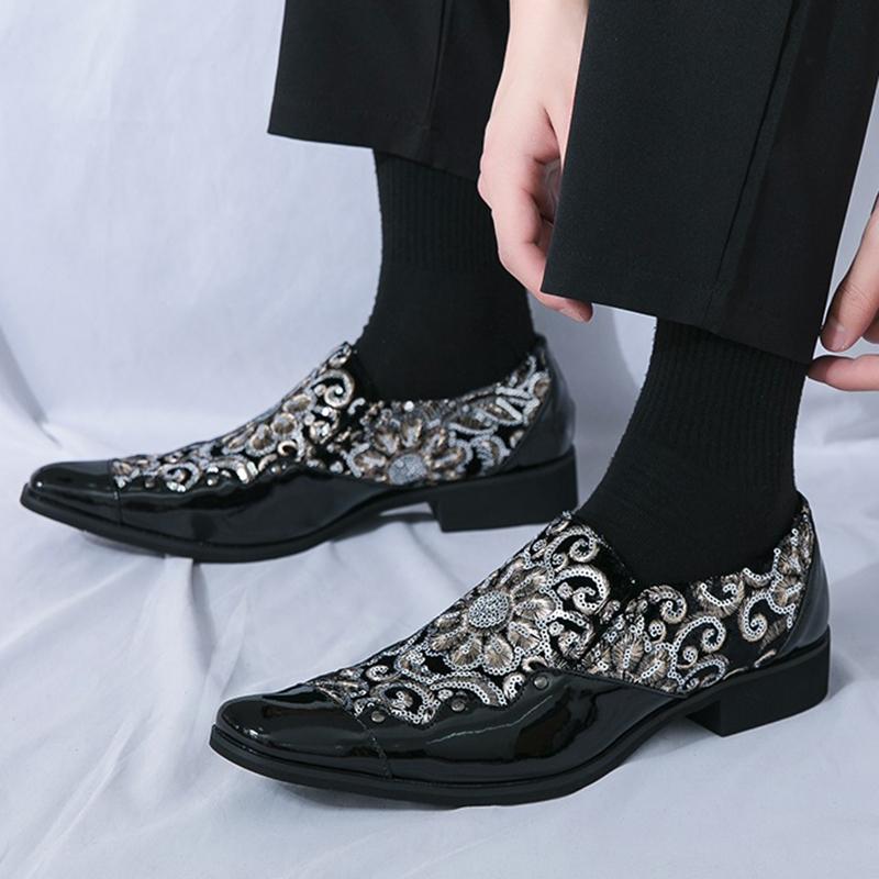 Nowe Męskie Szpiczaste Mokasyny Mieszane z Ćwiekami i Cekinami Męskie Eleganckie Casualowe Buty Mokasyny Buty Imprezowe Buty do Prowadzenia Samochodu Płaskie Obuwie Zapatos Hombre