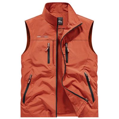 Men's Spring/Fall Outdoor Casual Vest for Middle-Aged and Older Men: Loose-Fitting, Plus-Size, Zipper-Pocket Jacket