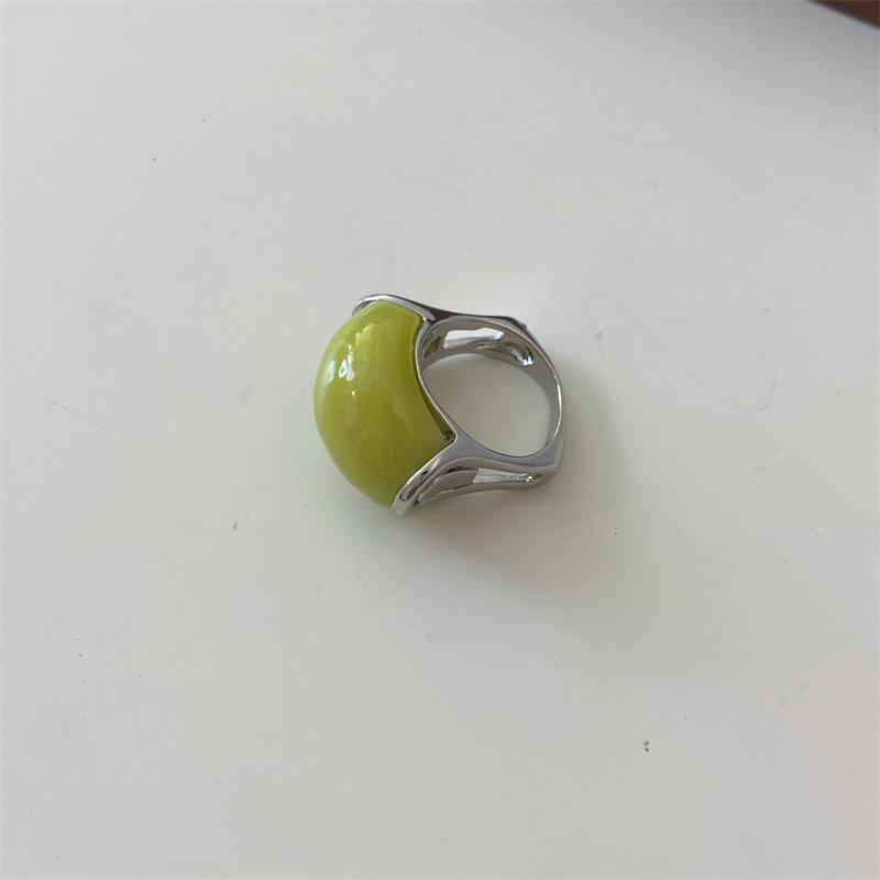 Korean Green Grape Jade Ring: White Gold-Plated Fashionable Women's Copper Ring