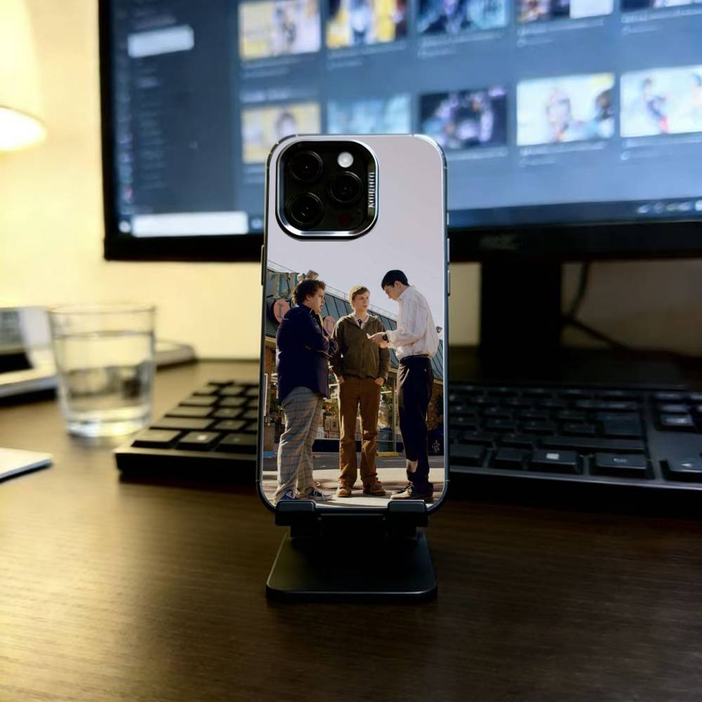Mclovin Movie Superbad Phone Case For iPhone 17,16,15,14,13,12,11 Plus,Pro Max,XS,Colored Silver Plated Inside Cover iPhone16Pro