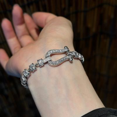 Bracelet Manille en Herbe Tang en Forme de U Rétro Luxe Léger, Design Tempérament Féminin, Bijou de Main Polyvalent Tendance Personnalisé de Haute Qualité