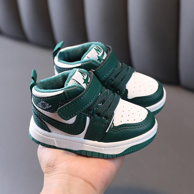 Sports Shoes, Unisex Children's Skateboard Shoes, Winter Cotton Shoes, Korean Style Baby Shoes for Boys and Girls, Soft-Soled Walking Shoes.