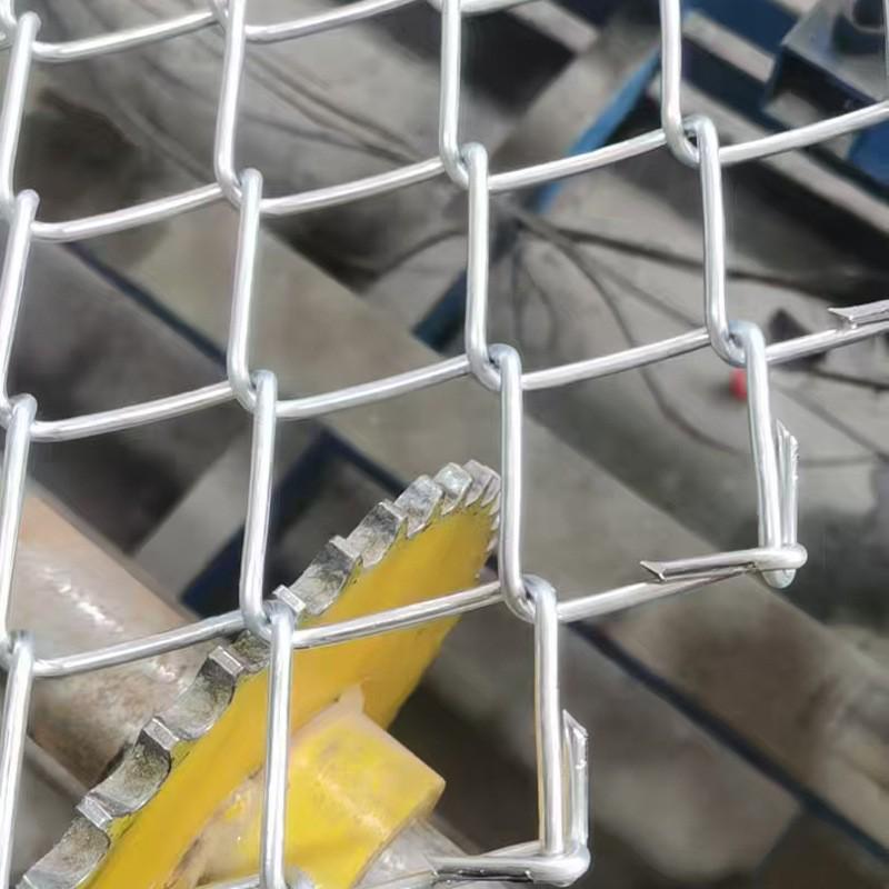 Rete metallica zincata antiruggine per recinzioni di fattorie, bestiame e protezione di frutteti