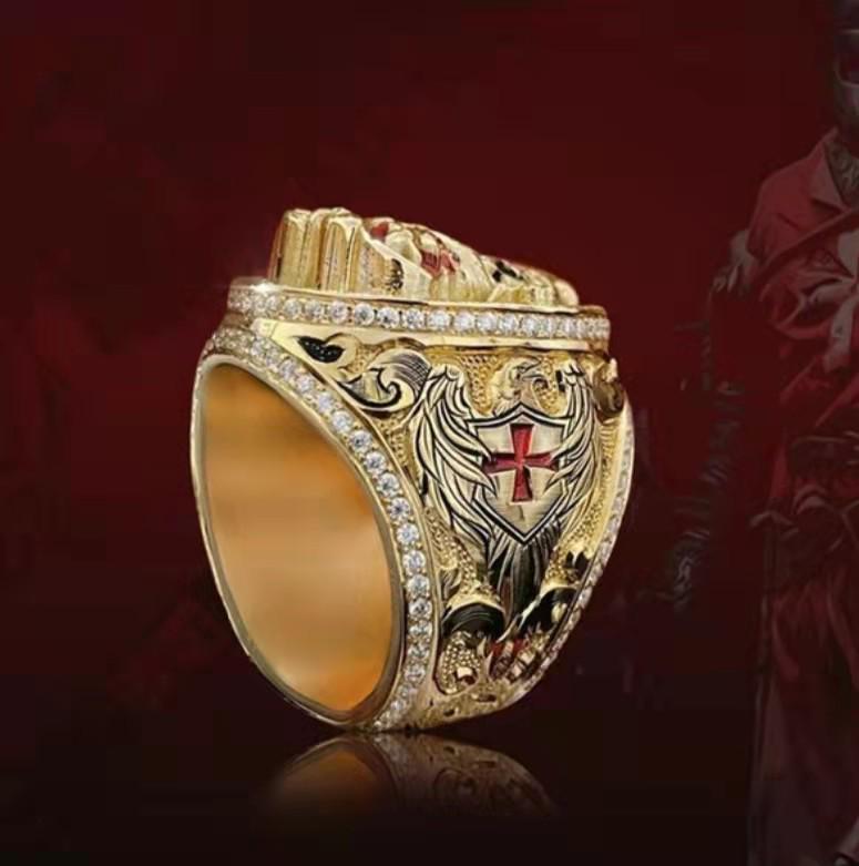 Herrenring aus Legierung mit Krone und Totenkopf im europäischen und amerikanischen Stil – heiß verkaufter Schmuck