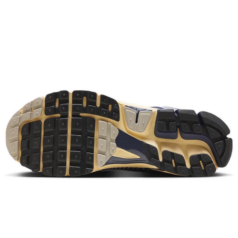 Nike Zoom Vomero 5 Men's Retro Cushioning Shoes