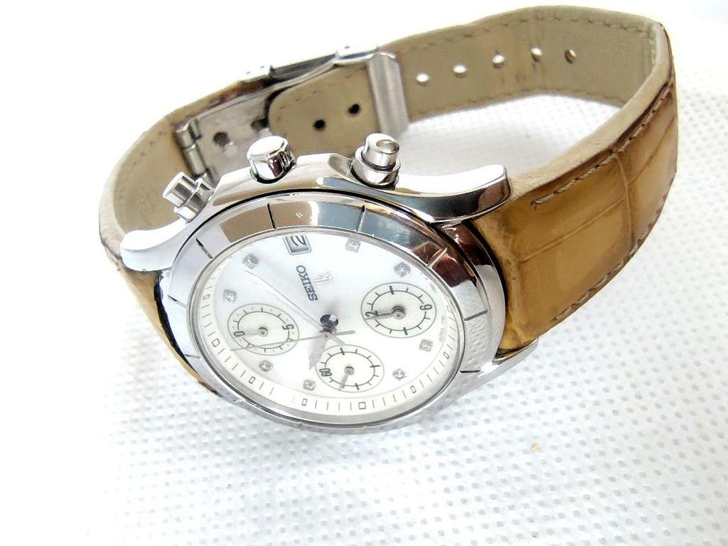 [USED] Seiko Lucia 8P Diamond Mother-of-Pearl Chronograph SSVL021