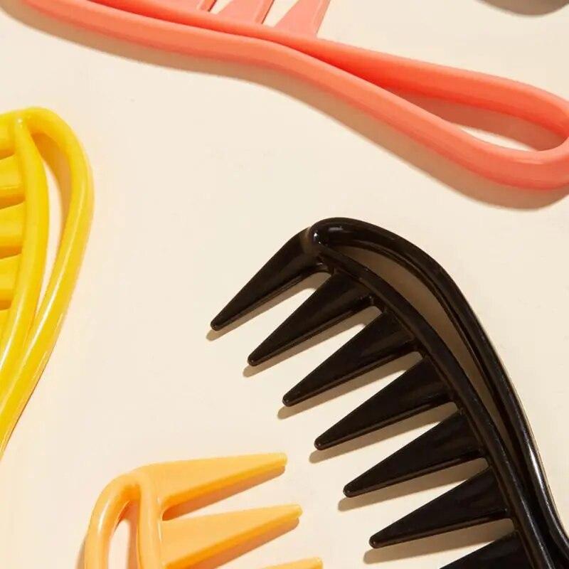 Hairdressing Candy Color Wide Tooth Comb Shark Shape Comb Retro Oil Back Hair Salon Comb Household Hollow Massage Comb Styling