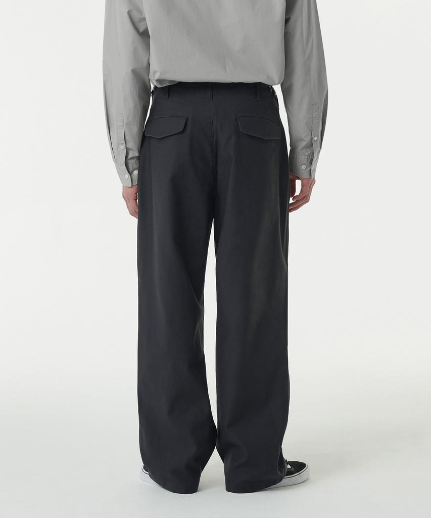 MUSINSA STANDARD Back Satin Parachute Pants [Dark Gray]