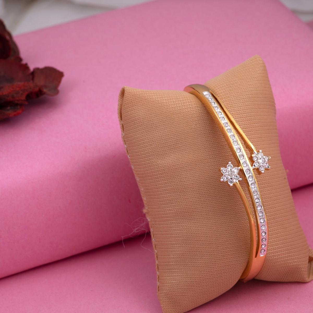 

Estele Позолоченный и родиевый классический браслет-манжета с семью камнями для женщин