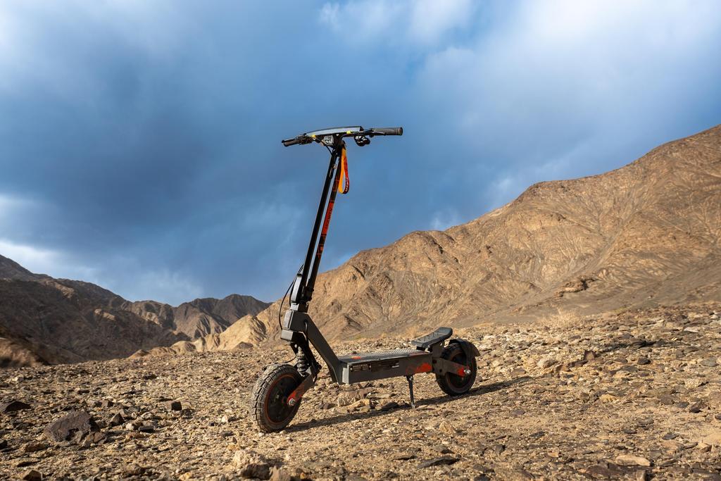 KuKirin G2 Ultra Electric Scooter 2*800W Motor, 48V 18Ah Battery, 10-inch Tires, Touch Screen, Built-in Speakers, 55KM Range E-Scooter