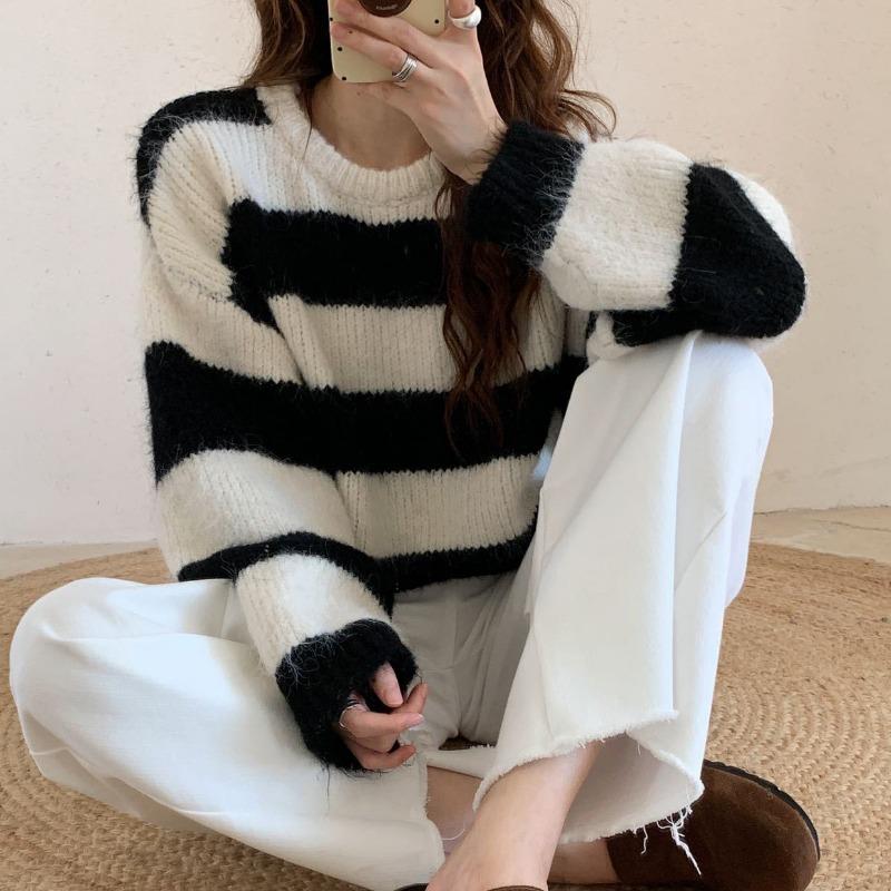 Contrasting color striped knitted sweater women's autumn and winter new lazy style casual soft waxy round neck large size thick pullover sweater