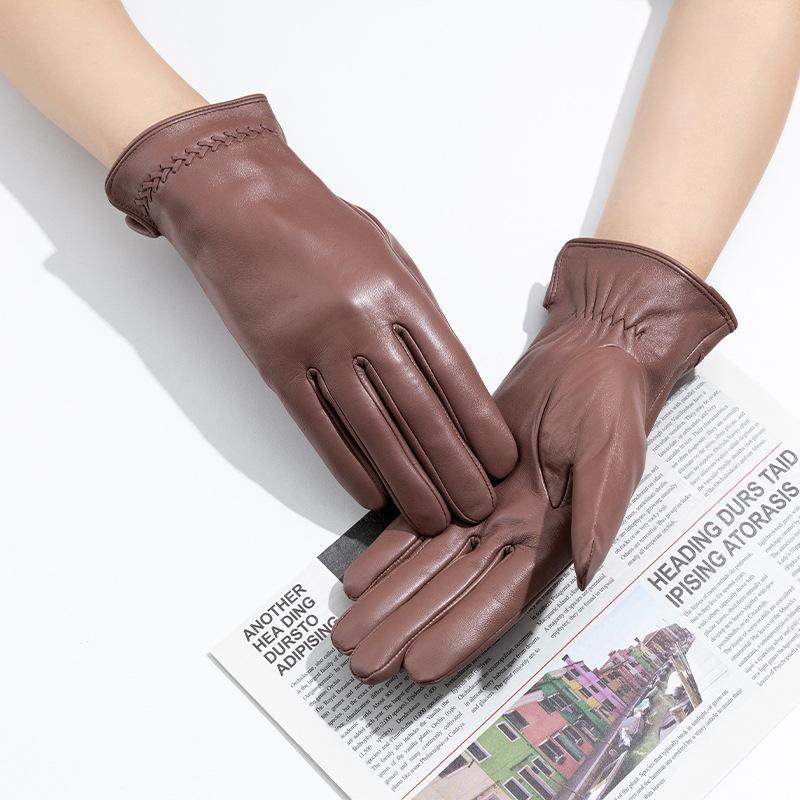 Pink Genuine Leather Gloves for Women Are Popular Fashionable and Simple Providing Warmth and Protection for Commuting In Winter