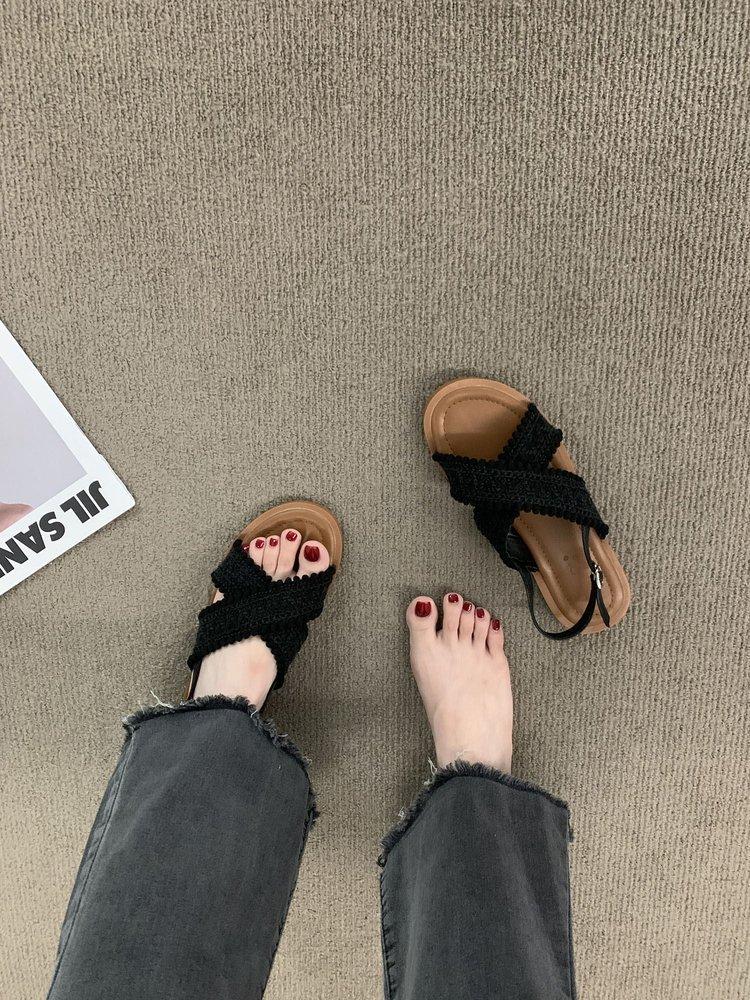 

Cool and fashionable, comfortable care. Flat heel one-word buckle open-toe flat bottom rubber fabric one-word buckle 35 чёрный