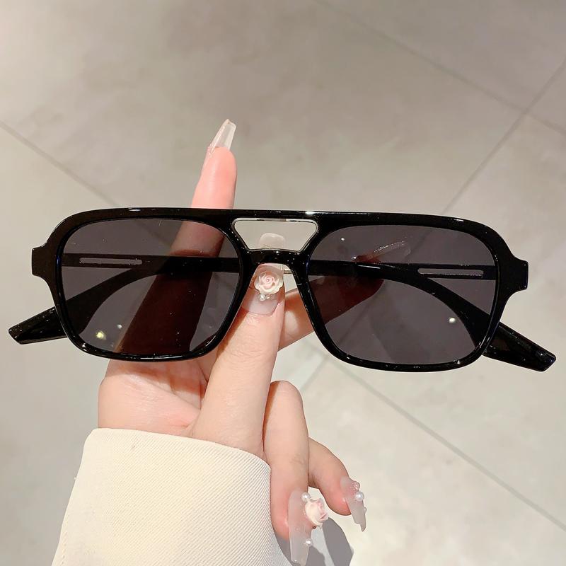 

2024 Personalized Korean Double Beam Sunglasses Hollow Out Trendy Sunglasses Male Female UV Protection Square Sunglasses