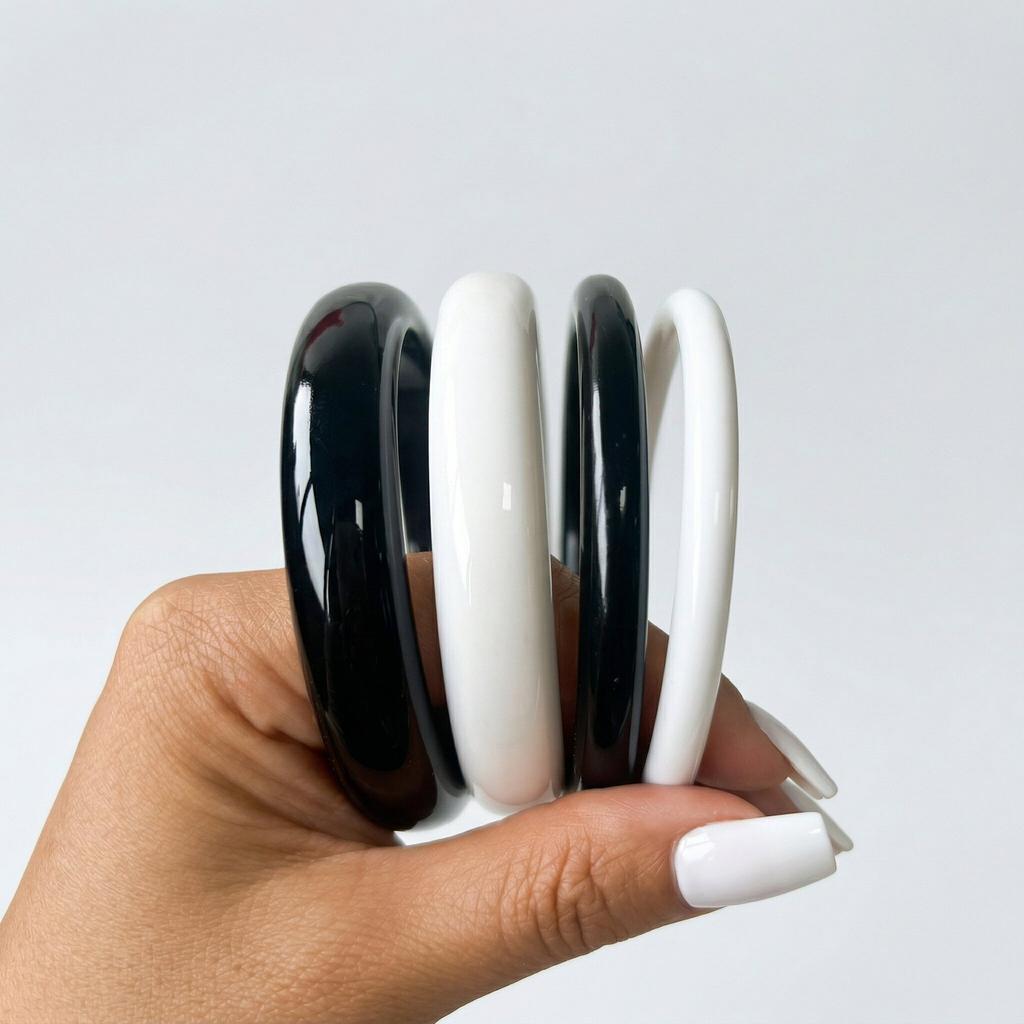 DIEZI Un Ensemble Manchette Large Exagérée Noir Blanc Résine Acrylique Bracelet Bijoux Simple Mode Manchettes Pour Femmes Hommes Cadeau