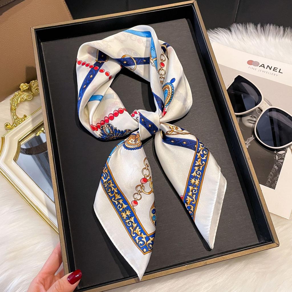 Luxury Horse Print Female Silk Neck Scarf Square Hair Scarves Foulard Head Band Shawls Wraps Neckerchief Bandana Women