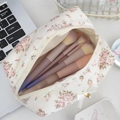 Portable Lace Makeup Pouches Flower Pattern Waterproof Cosmetics Bag Zipper Lipstick Case