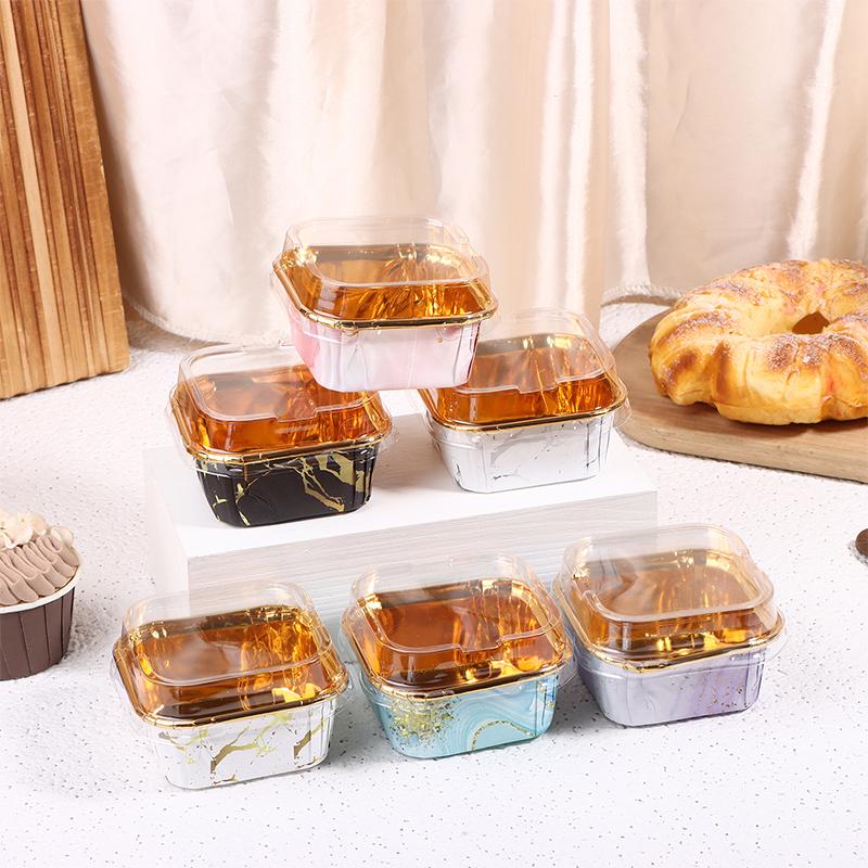 50 stk/sett Engangs papir bakeformer Firkantede papir bakeformer Muffinsformer eller lokk Varmebestandige Glansfulle Muffinsformer Kopper