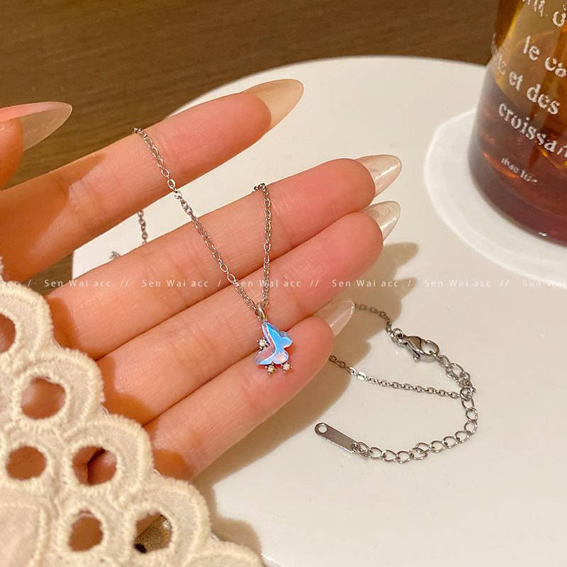Ins wind gradual change blue butterfly pendant necklace female versatile temperament titanium steel collarbone chain
