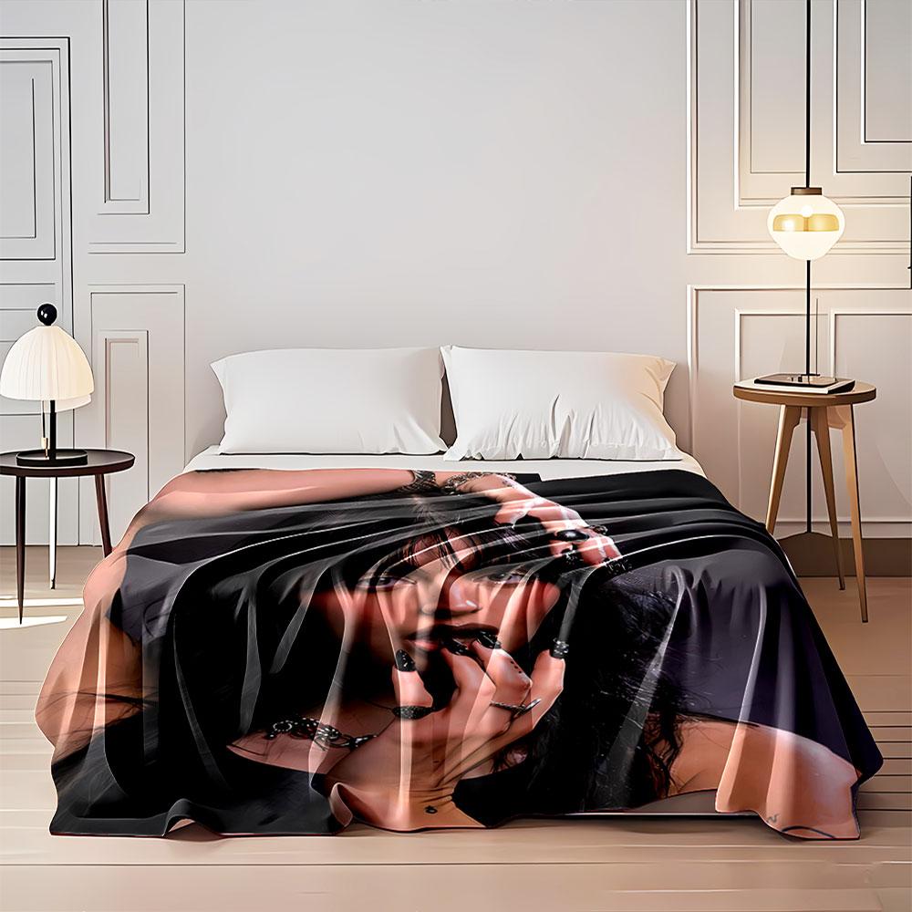 Gothic Style Dark Beauty Blanket for All Seasons Blanket Lunch Break Throw Gift