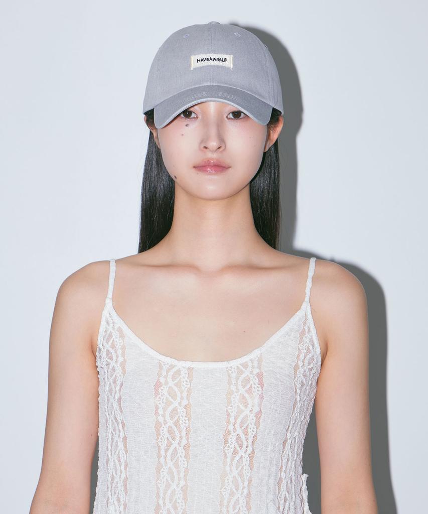 Haebeueoweil Haveawhale Label Cap (Lg)
