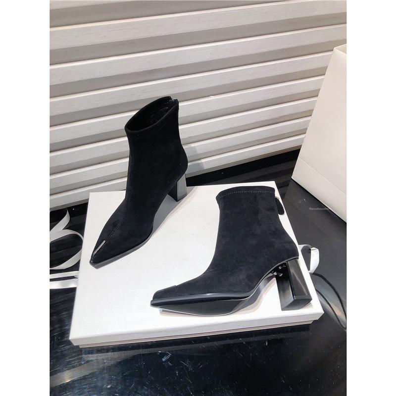 Hong Kong Pointed Thick Heel Short Boots Women's 2025 Spring and Autumn New European and American Elegant High Heel Boots Fashion Temperament Versat