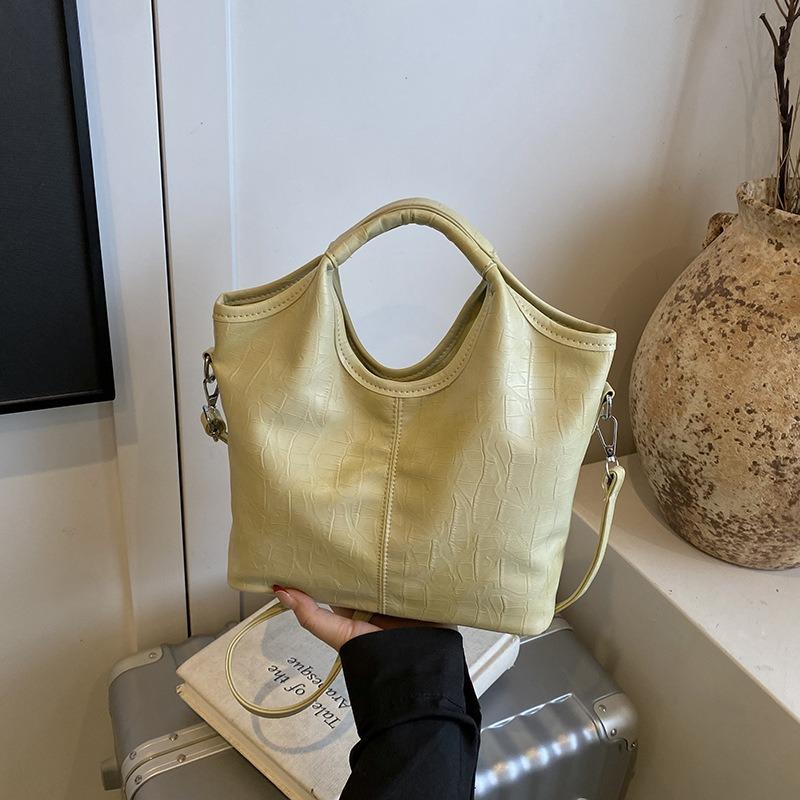 New Handbag Women's High-end Fashion Versatile Shoulder Bag Large-capacity Messenger Bucket Bag